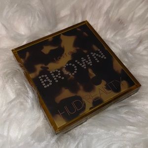 HUDA BEAUTY TOFFEE PALETTE